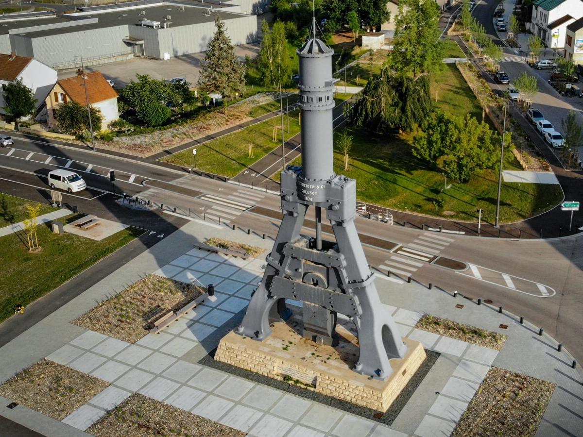 The sledgehammer, Creusot’s Eiffel Tower | Creusot Montceau Tourist Office