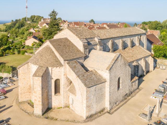 Exterior view of Mont-Saint-Vincent church