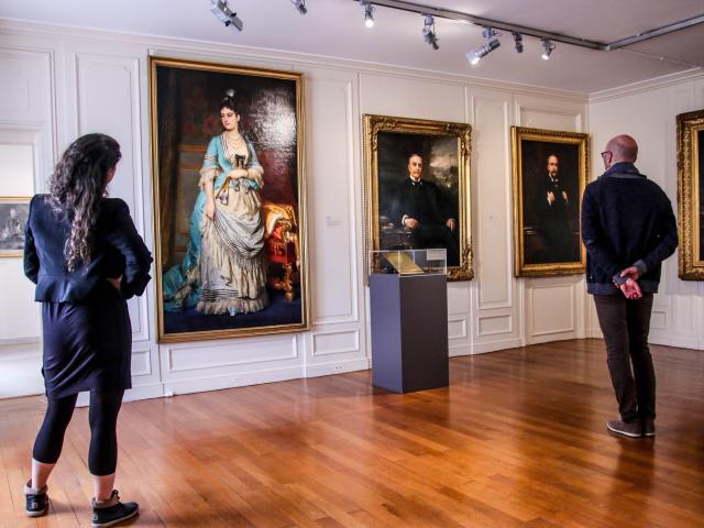 Salle des portraits au Musée de l'Homme et de l'Industrie, Le Creusot