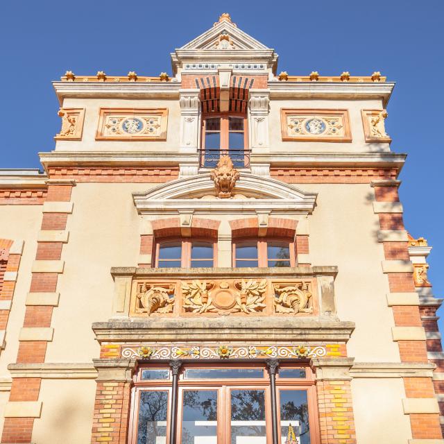 Le pavillon Desfontaines de la villa Perruson, Écuisses