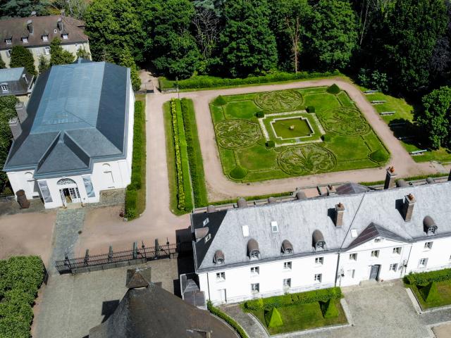 La jardin à la française du château de la Verrerie, Le Creusot.