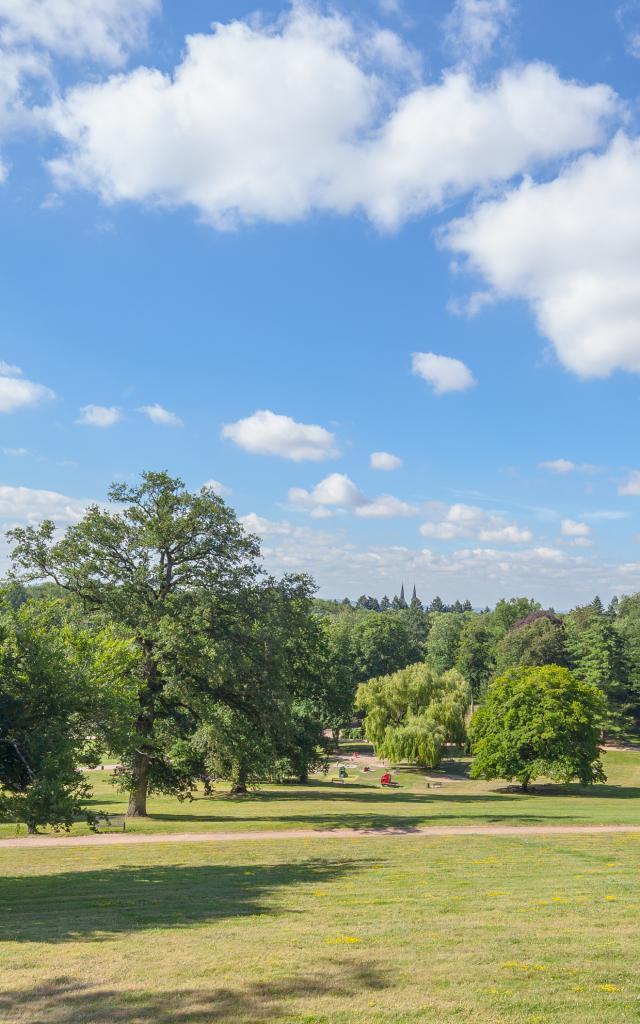 Vue générale du Parc de la Verrerie, Le Creusot.