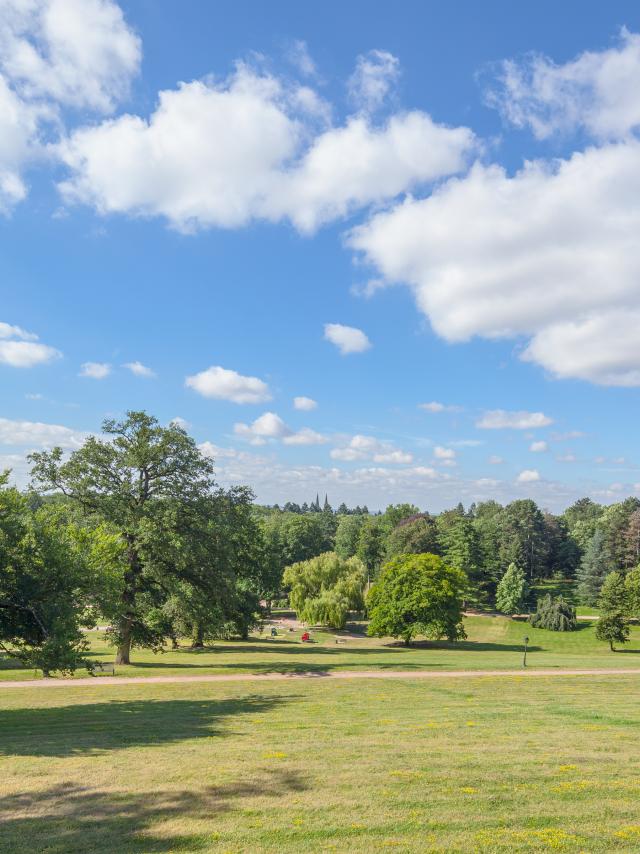 Vue générale du Parc de la Verrerie, Le Creusot.