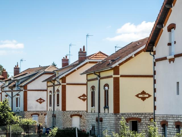 Des maisons dans une cité minière, Montceau-les-Mines.