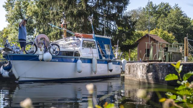 Boating on the Canal du Centre