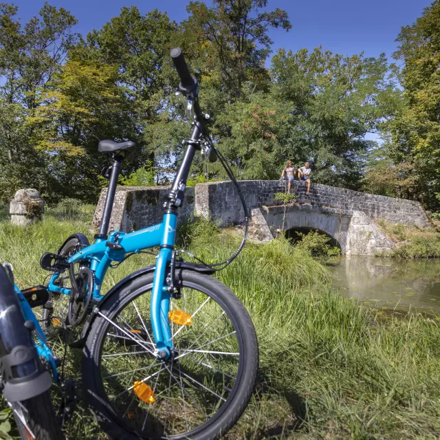 Canal du Centre à vélo