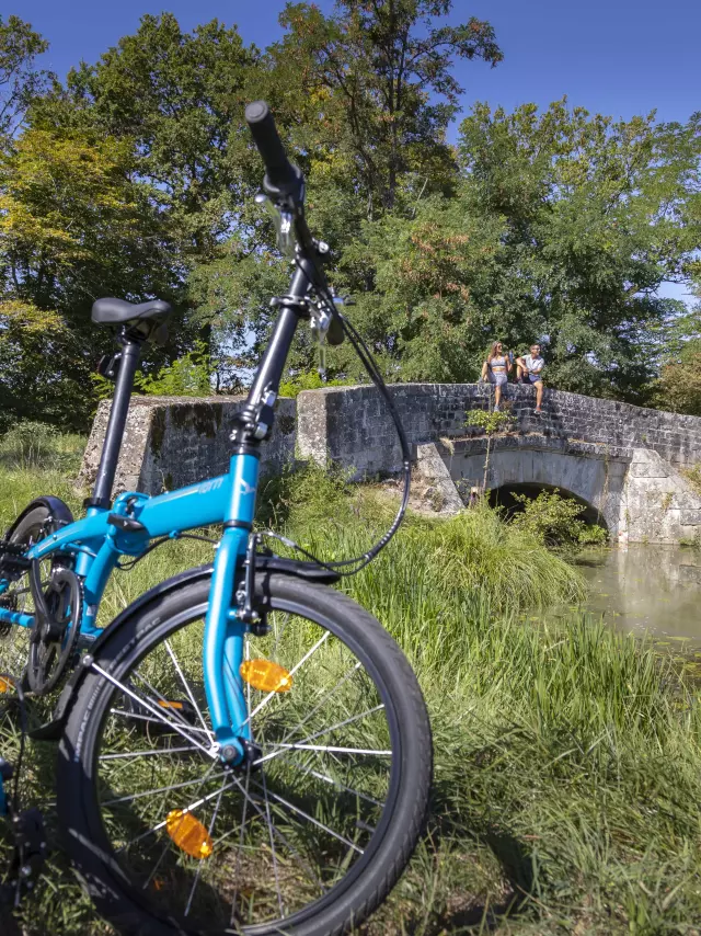 Canal du Centre à vélo