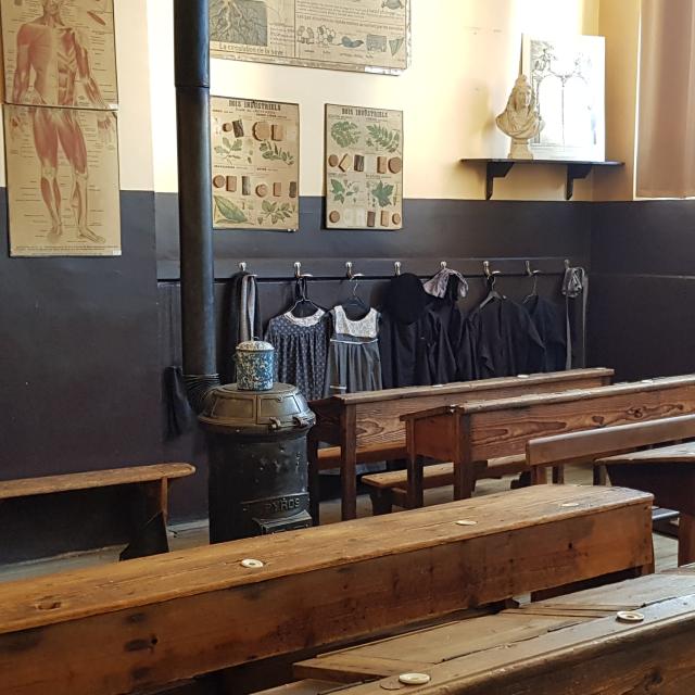 Classroom at the Maison d'école, Montceau-les-Mines.