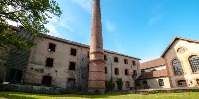 Vue arrière de la Briqueterie, Ciry-le-Noble.