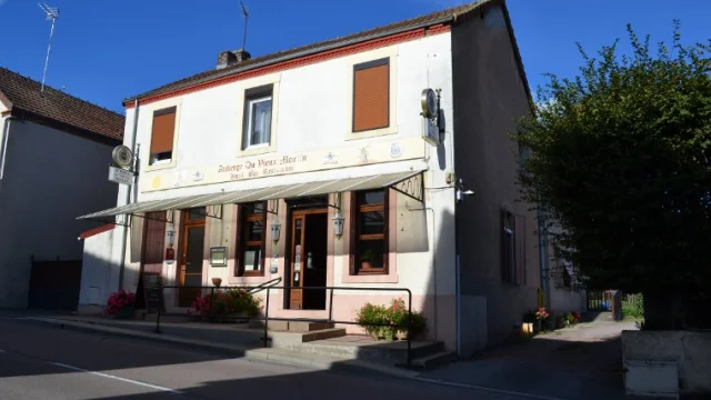 Auberge du Vieux Moulin, Le Breuil.