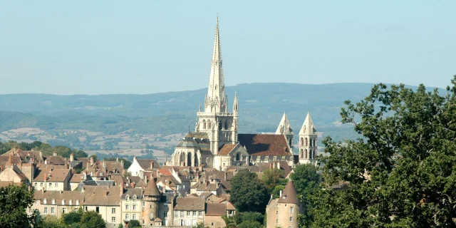 Vue sur le quartier historique d'Autun.